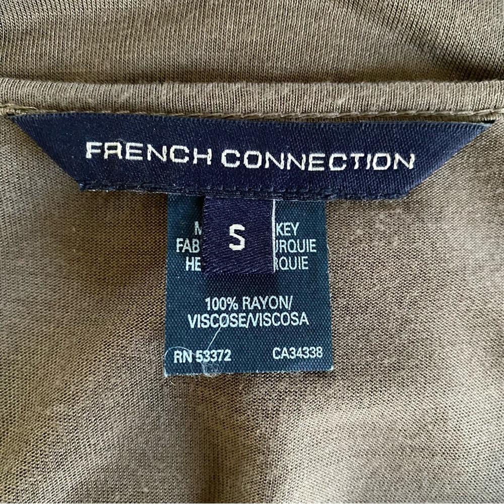 French Connection- Sleeveless Top with Sequin Detail Size S - Picture 6 of 9